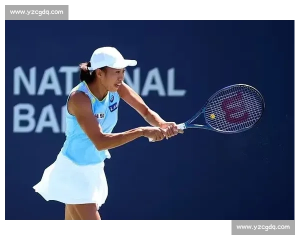 郑钦文三连胜横扫世界第一！王欣瑜草地爆发，中国德比悬念升级